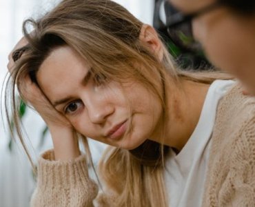 Porażka pod lupą: zamień emocje na fakty i przyspiesz swój rozwój