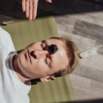 Energia na minusie? Odkrywamy prawdziwe źródła przewlekłego zmęczenia i sposoby powrotu do formy